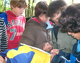 Die Schülerinnen und Schüler der 6a legten sich beim Wettbewerb der Bundeszentrale zur politischen Bildung mächtig ins Zeug
