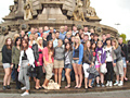 Treffpunkt Columbus-Statue: Trotz Regens startet die EMG-Truppe voller Elan in die Barcelona-Woche 