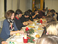 Auch das gemeinsame Frühstück von über 50 Christen gehört zur Frühschicht am Ernst-Mach-Gymnasium