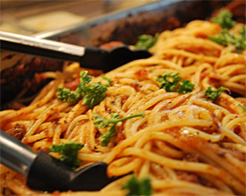 Die Nudelbar soll künftig auch Spaghetti Bolognese nach dem All-You-Can-Eat-Prinzip bereit halten 