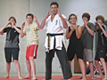 Der vom Kampfsportverein Yamato Hürth durchgeführte Selbstverteidigungskurs fand bei den Schülern großen Zulauf 