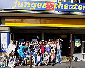 Spannender Ausflug nach Bonn: Die Klasse 6a ist fasziniert von den bereinstimmungen zwischen Buch und Auffhrung 