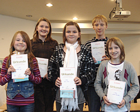 Charlotte, Annika, Anna, Justinian und Nicole (v.l.nr.) erwiesen sich als die besten Vorleser am EMG